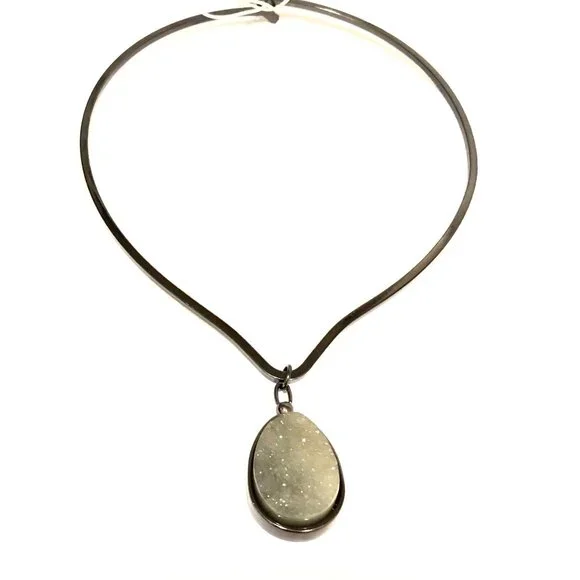 Anthropologie Agate Necklaces | Mercari Anthropologie Grey Agate Pendant Necklace NWT main image 2